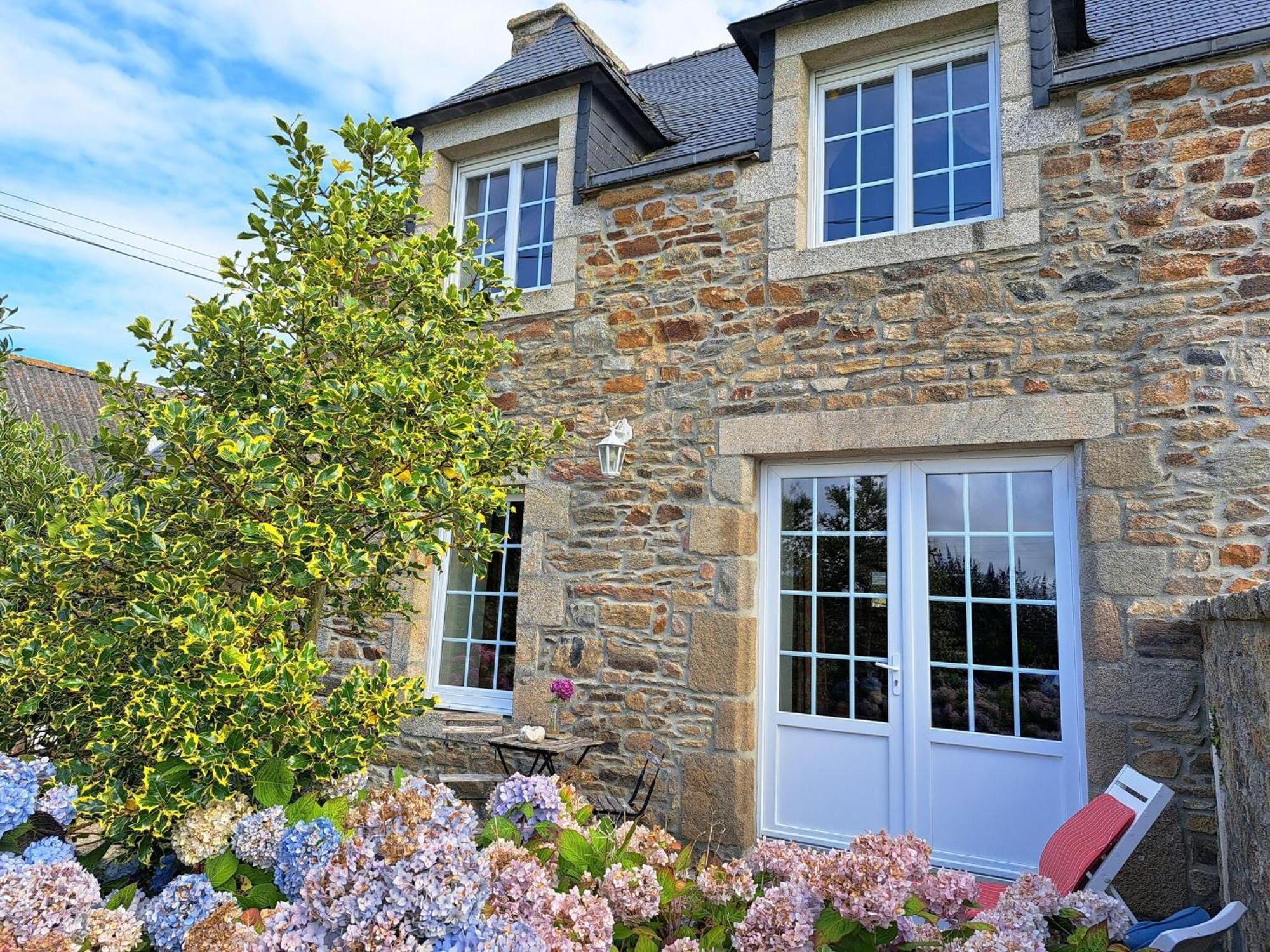 Natural Stone House Close To The Sea, Lannilis Exteriér fotografie